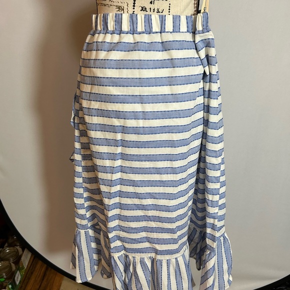 Rafaella White and Blue Ruffled Midi Skirt. 100% Cotton - Picture 4 of 8